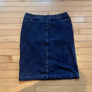 HARD TAIL ladies skirt size. Stretchy “jean”. Size S or M.